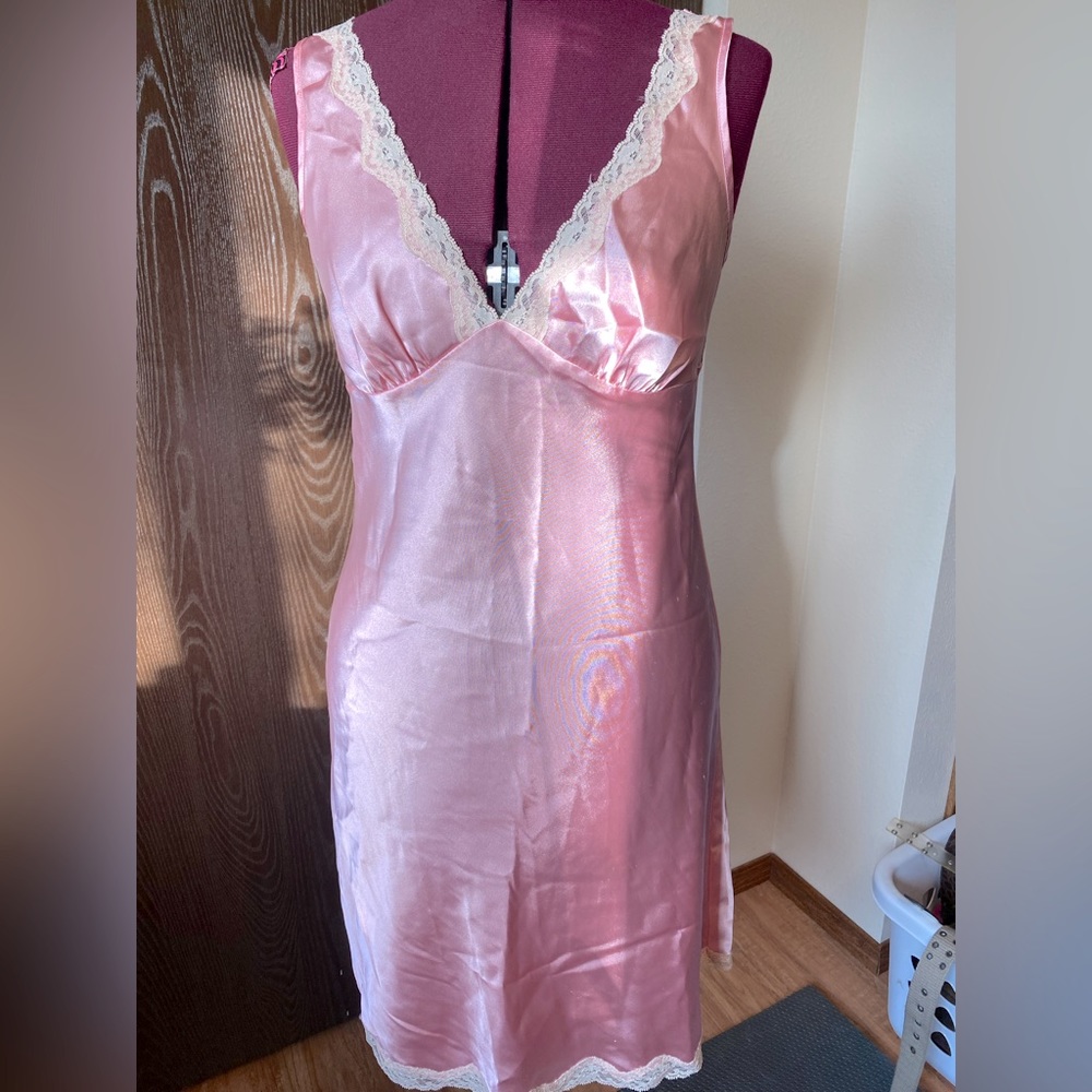 Victoria’s Secret pink nightgown S